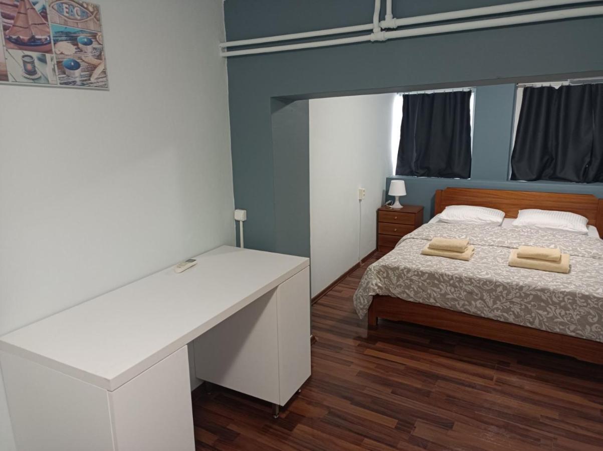 Dipla 2 Apartment *